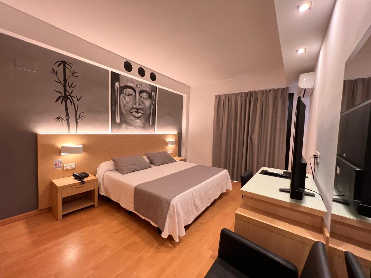 Hotel Golden Бенідорм Екстер'єр фото